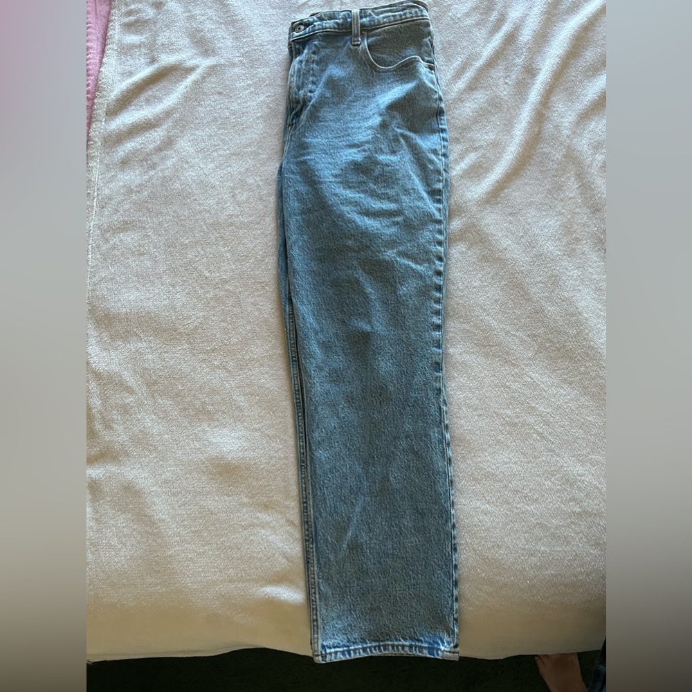 NEW WITHOUT TAGS A&F Ultra High rise 90s straight jeans